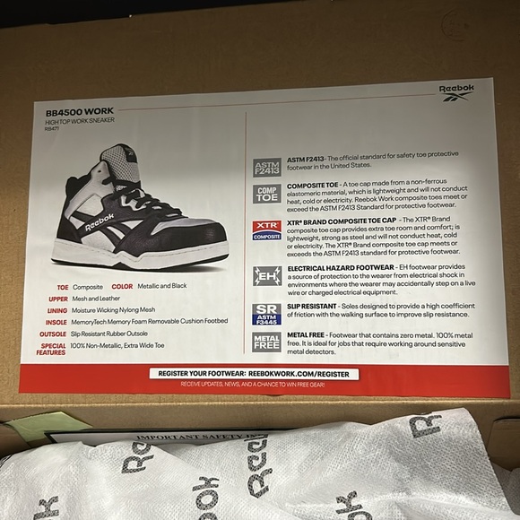 Reebok Women’s high top work shoe- composite toe- size 7W - Picture 2 of 7